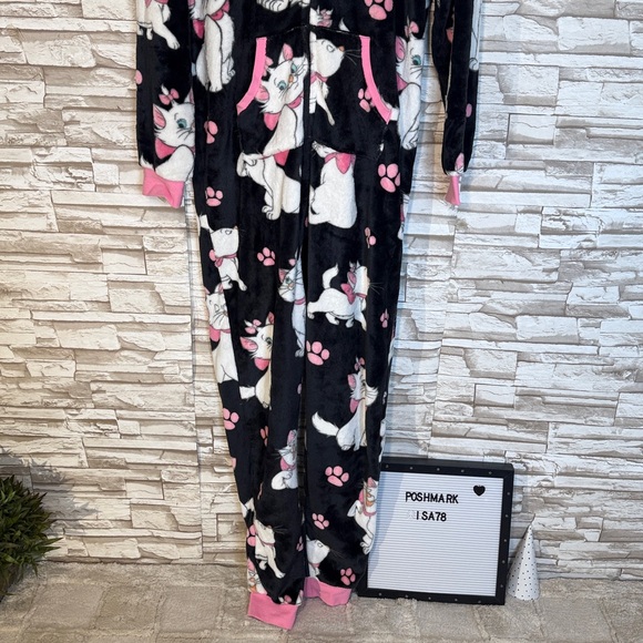 DISNEY Cat Print Hooded Onesie Pajamas - Picture 5 of 13
